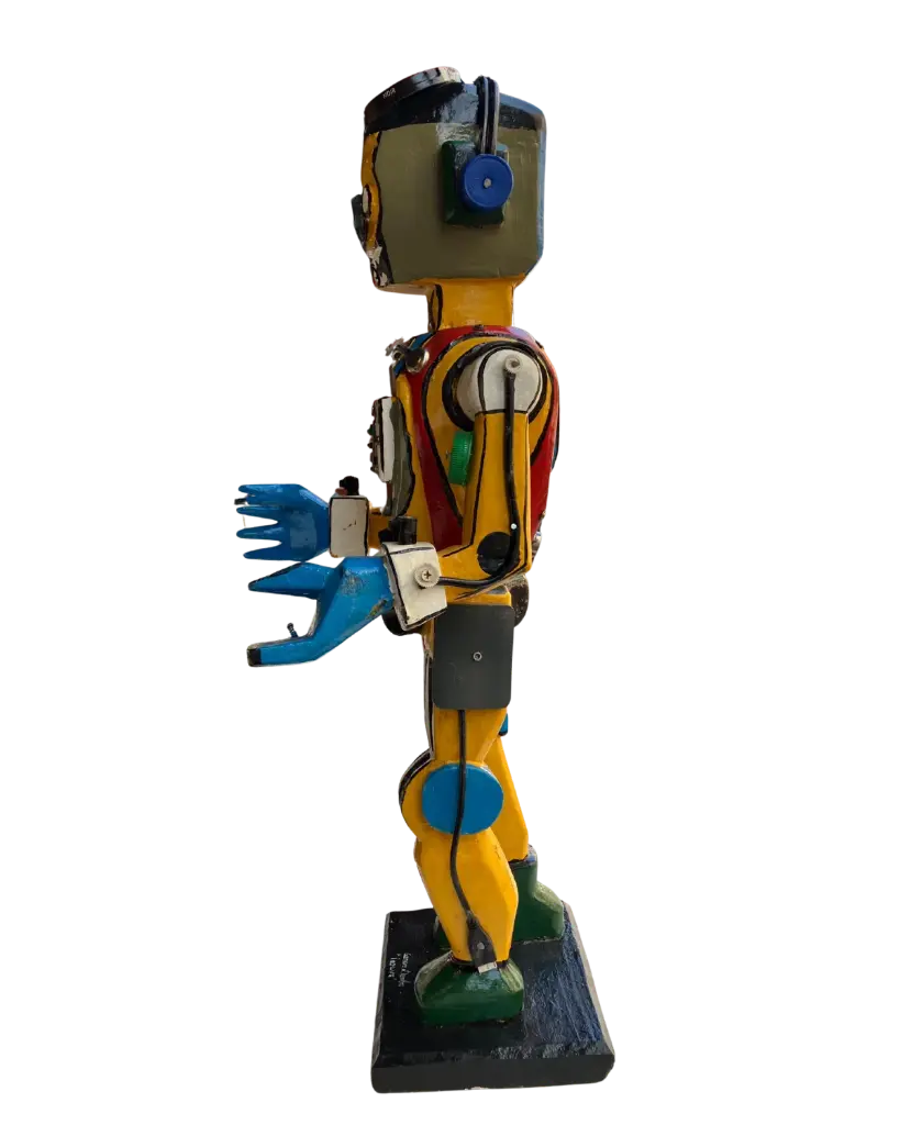 DECA-002c, Inowa, Demba_Camara, 2024, Mixed Media, 63x26x29cm.webp